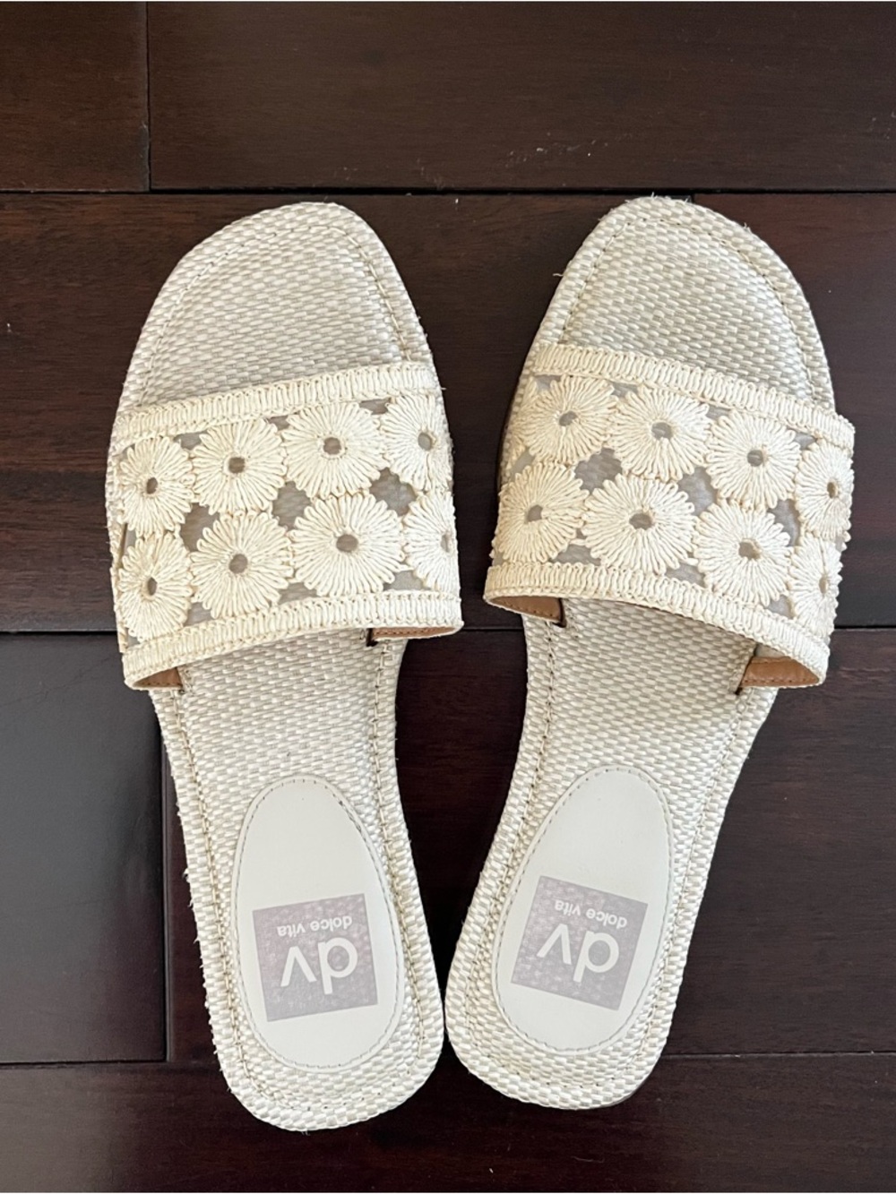 Dolce Vita Jessamine Floral Eyelet Raffia Flat Sandals